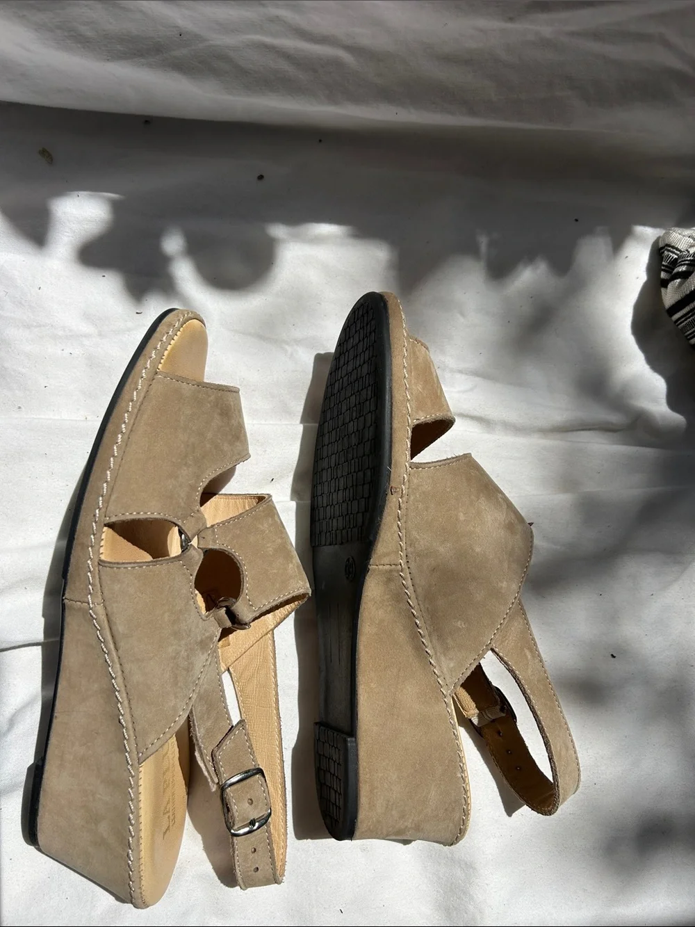 La Plume soft taupe